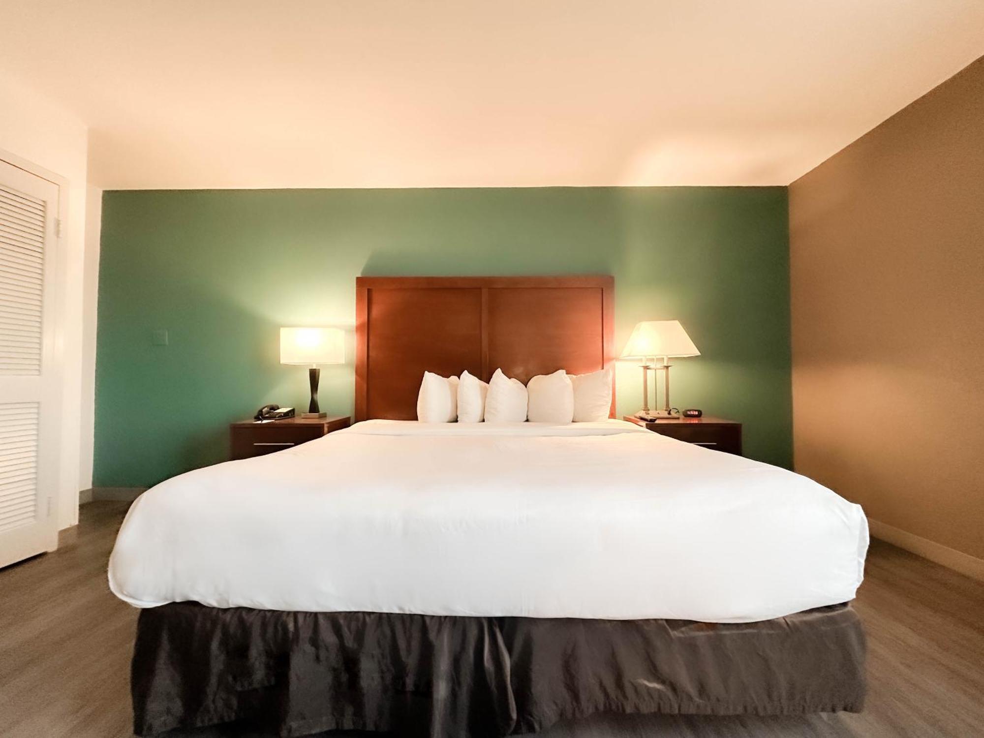 Comfort Inn & Suites Kissimmee By The Parks Four Corners Екстер'єр фото