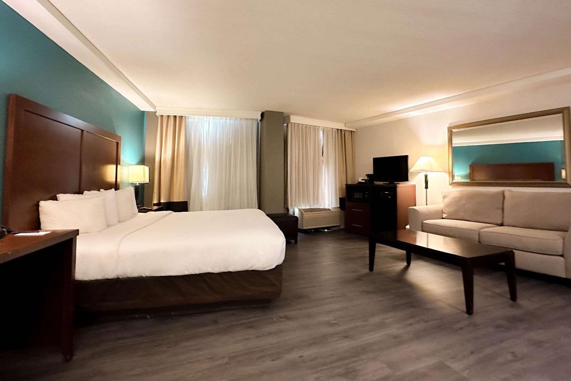 Comfort Inn & Suites Kissimmee By The Parks Four Corners Екстер'єр фото
